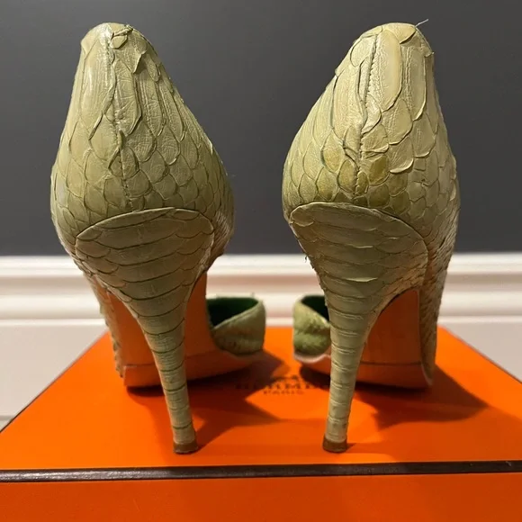 Authentic Python Heels - Excellent condition - Picture 3 of 6